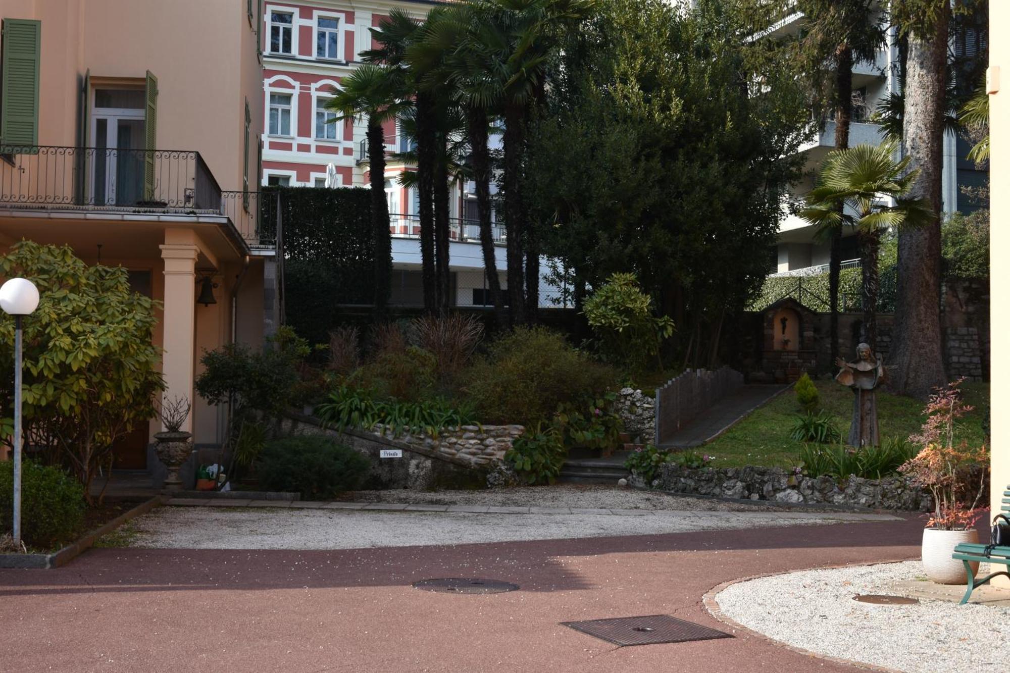 Hotel Casa Santa Birgitta Lugano Esterno foto