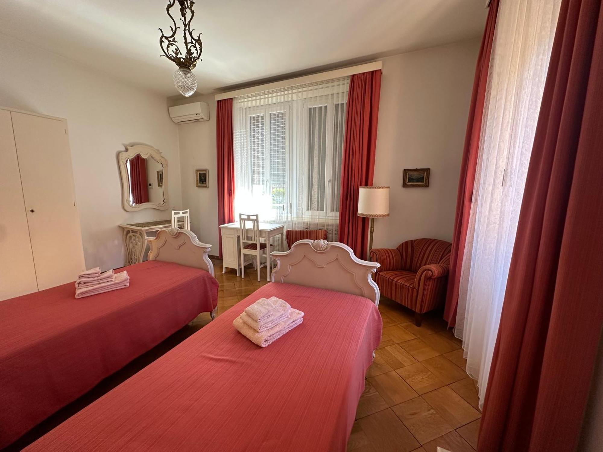 Hotel Casa Santa Birgitta Lugano Esterno foto